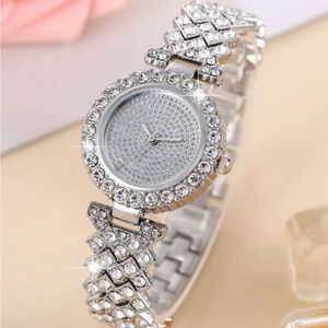 Rhinestone Decor Quartz Watch